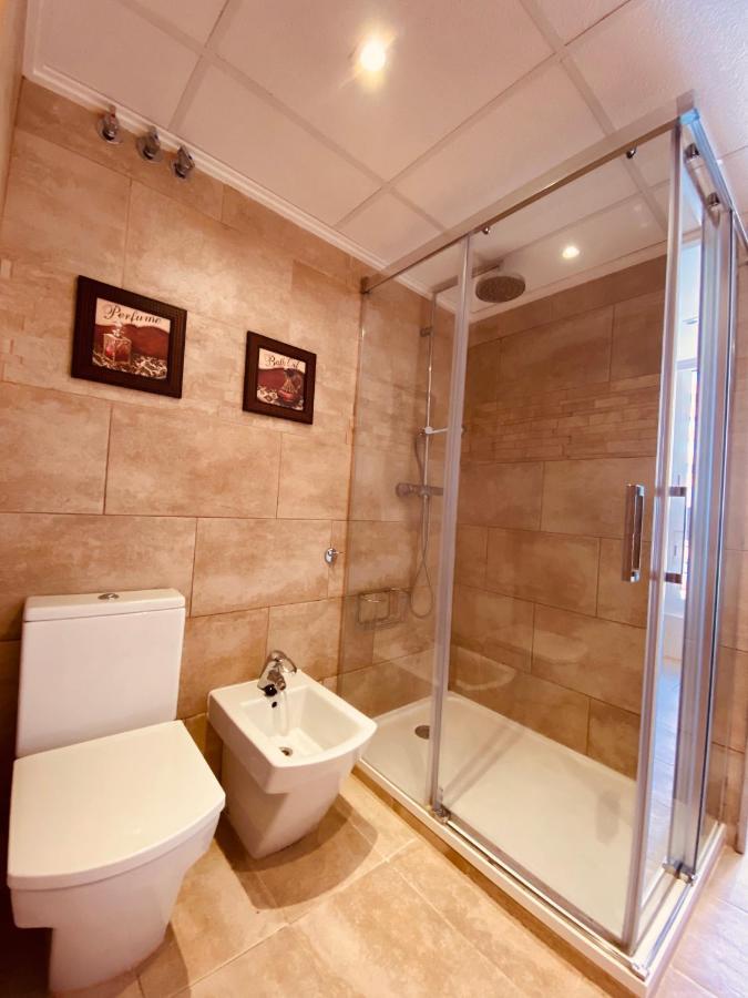 Be Luxury Apartment 20 Mts From The Beach ベニドルム エクステリア 写真