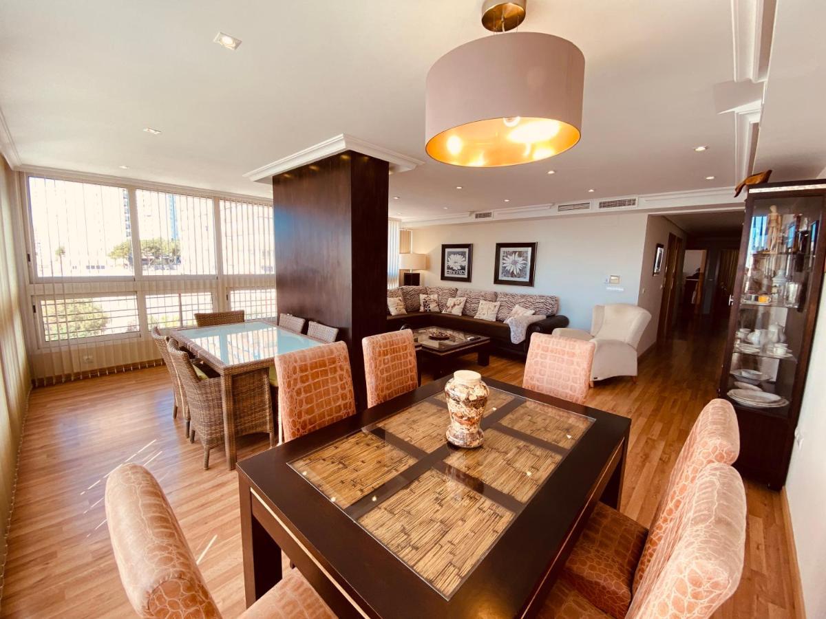 Be Luxury Apartment 20 Mts From The Beach ベニドルム エクステリア 写真