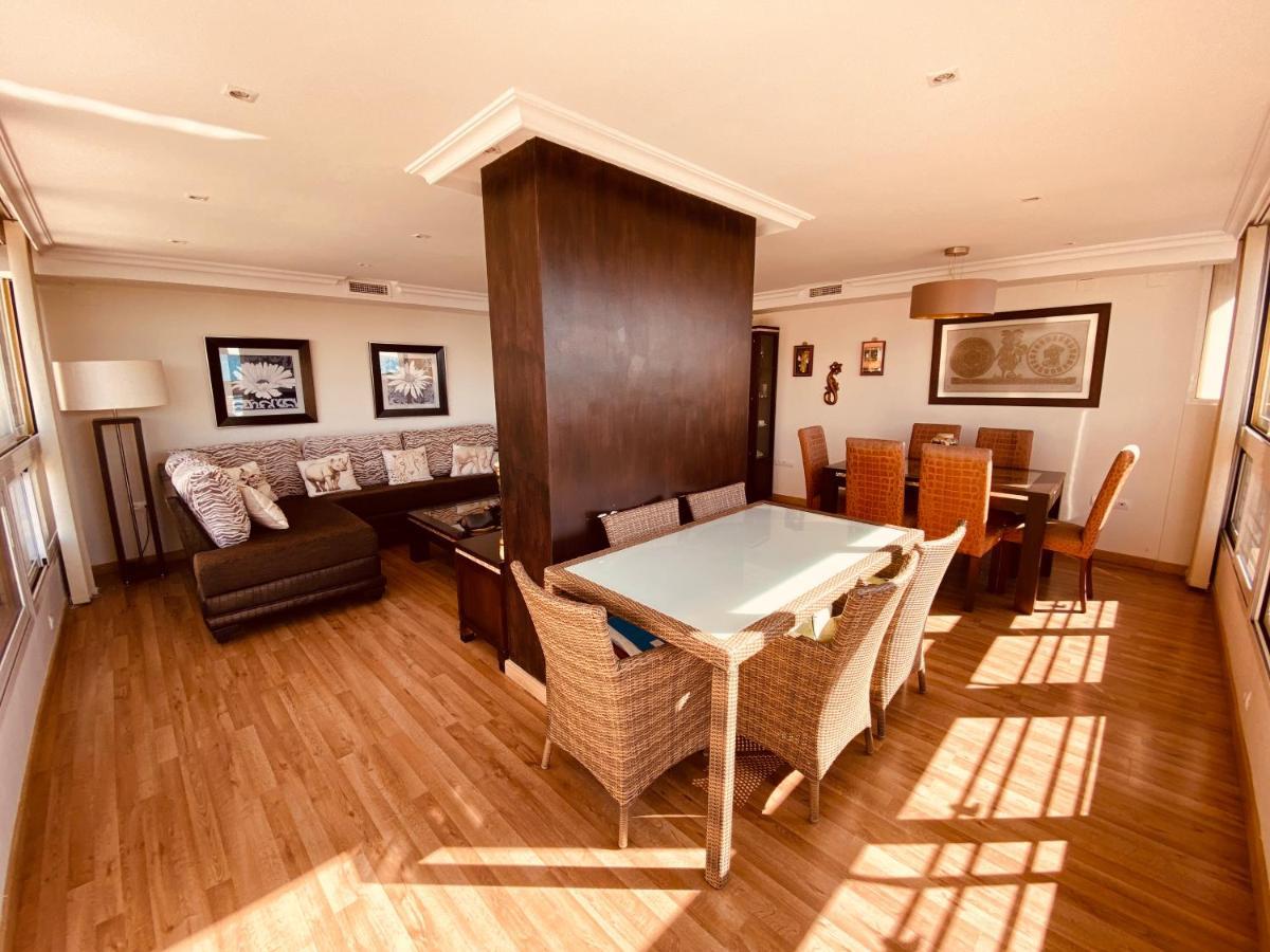 Be Luxury Apartment 20 Mts From The Beach ベニドルム エクステリア 写真