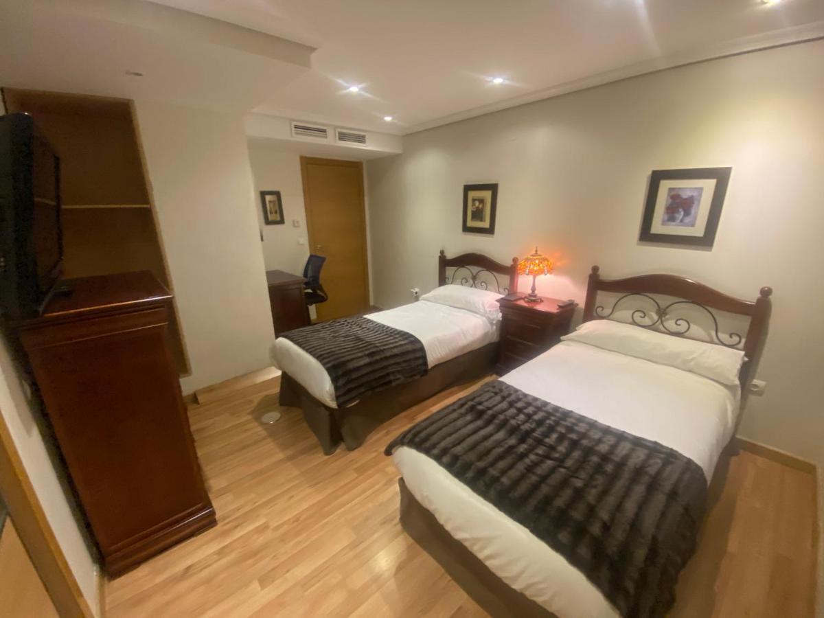 Be Luxury Apartment 20 Mts From The Beach ベニドルム エクステリア 写真