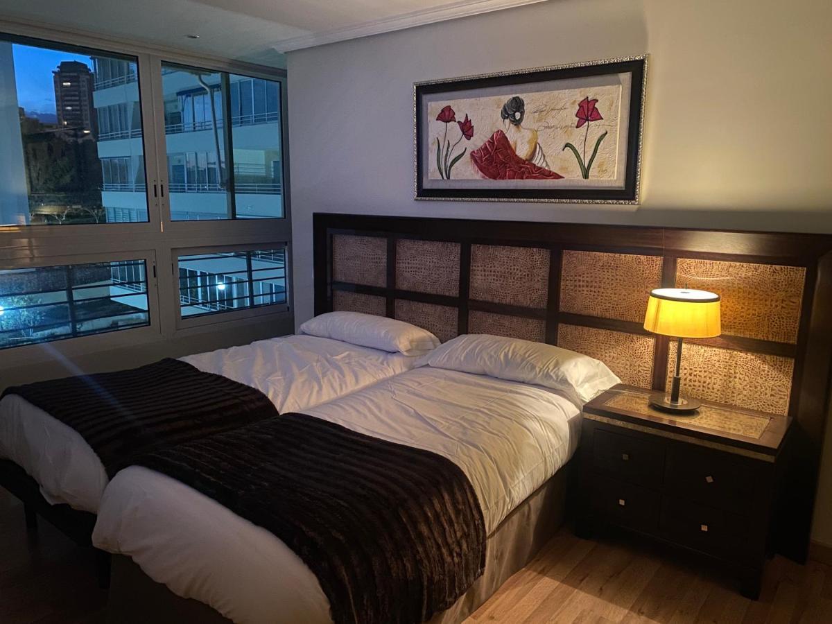 Be Luxury Apartment 20 Mts From The Beach ベニドルム エクステリア 写真
